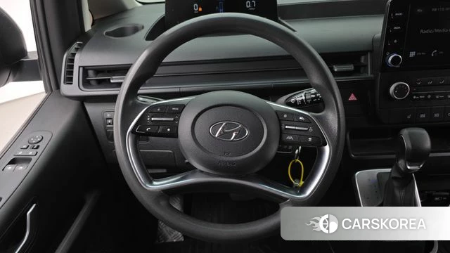 Hyundai Staria 2022 Белый из Кореи, фото 5
