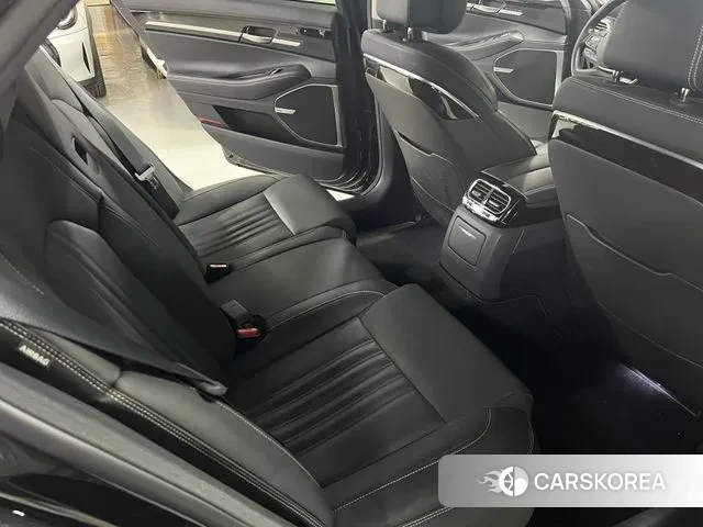 Genesis G90 2019 Черный из Кореи, фото 5