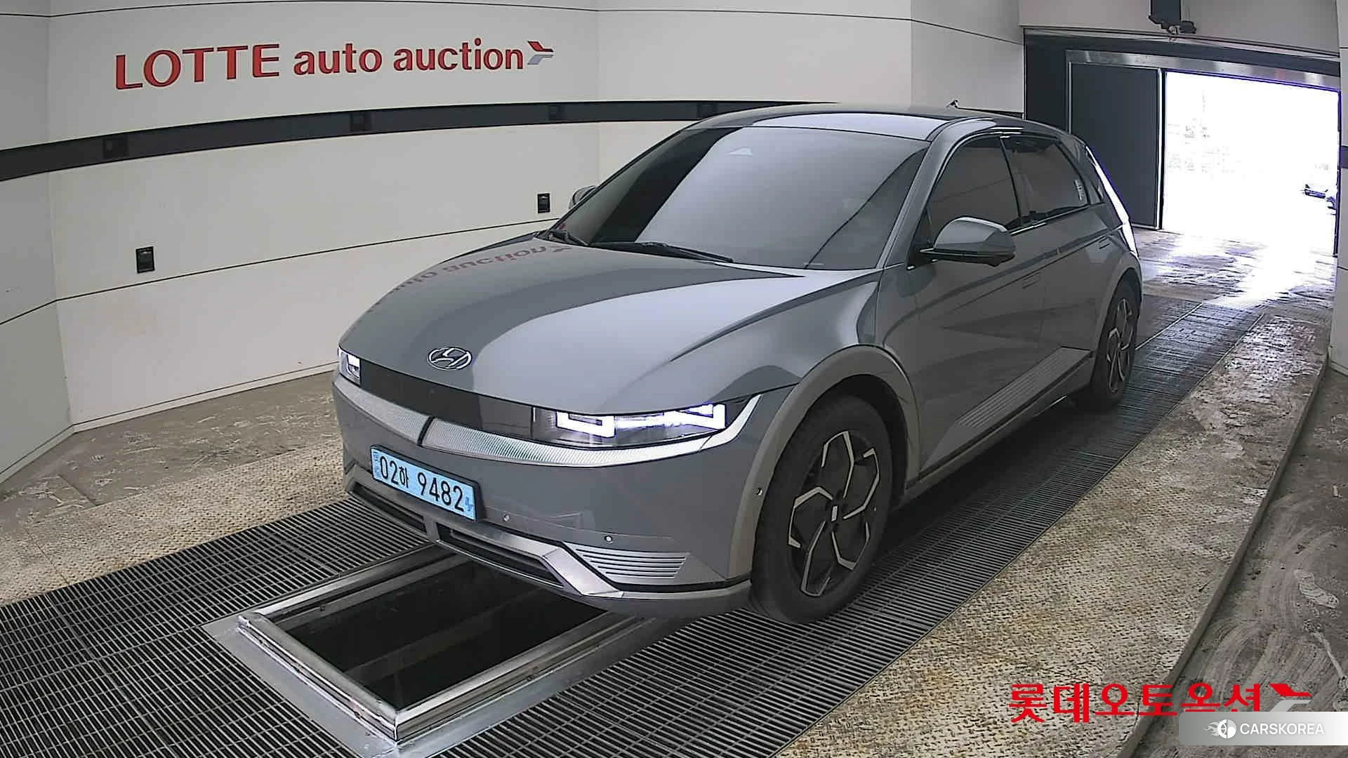 Hyundai IONIQ 5 2022 Galactic Grey Metallic из Кореи, фото 5