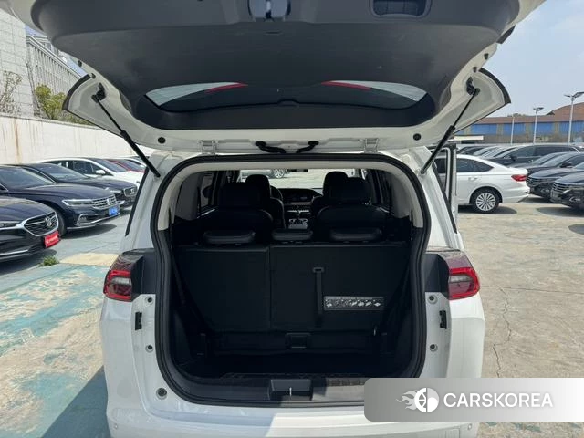 GAC Trumpchi Trumpchi M6 2023 Белый из Китая, фото 5