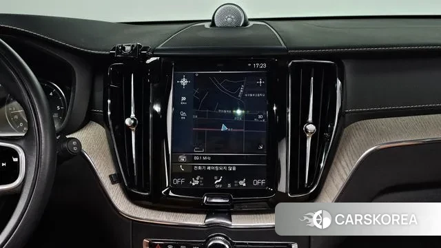 Volvo XC60 second Generation 2019 Белый из Кореи, фото 5