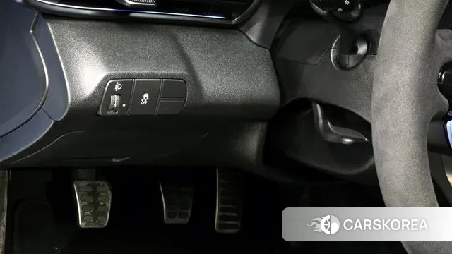 Hyundai The New Avante (CN7) 2025 Светло-серебряный цвет из Кореи, фото 5