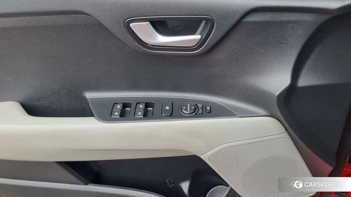 Kia Stonic 2018 Красный из Кореи, фото 5