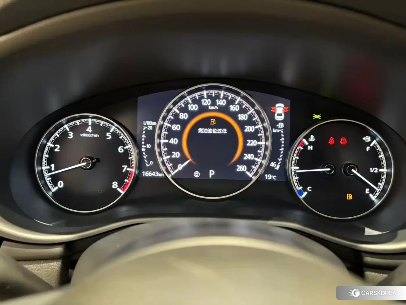 Mazda 3 2025 Белый из Китая, фото 5