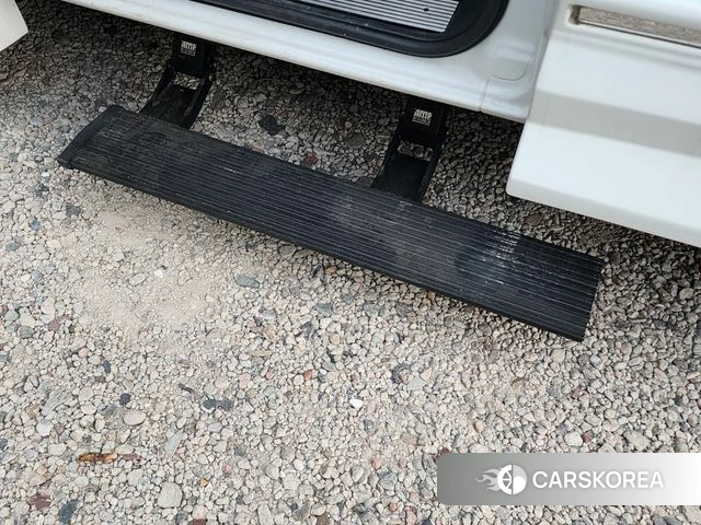 Chevrolet Express Van 2018 Белый из Кореи, фото 5