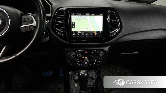 Jeep Compass 2nd Generation 2019 Белый из Кореи, фото 5