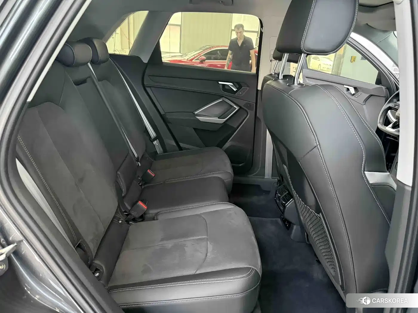 Audi Q3 2023 Silver/gray из Китая, фото 5