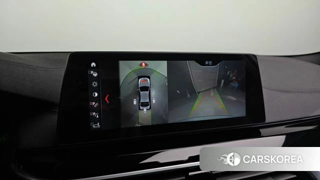 BMW 5 Series (G30) 2018 Серебристо-серый из Кореи, фото 5