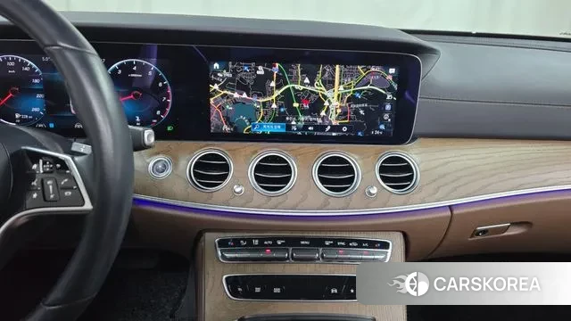 Mercedes-Benz E-Class W213 2022 Белый из Кореи, фото 5