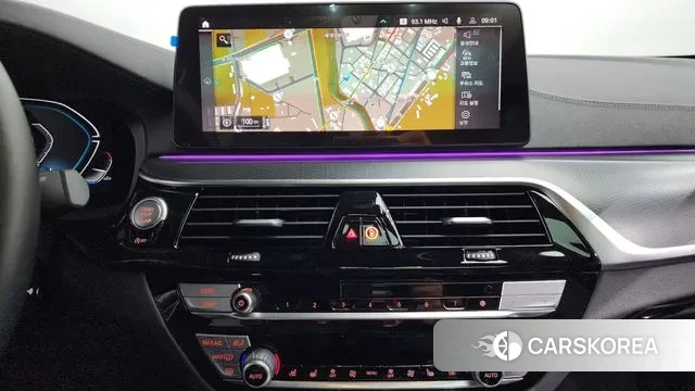 BMW 5 Series (G30) 2023 Белый из Кореи, фото 5