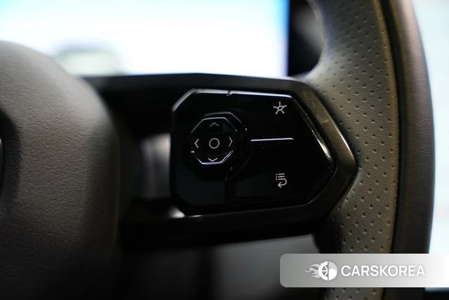 Lynk 08 EM-P 2023 Серебристо-серый из Китая, фото 5