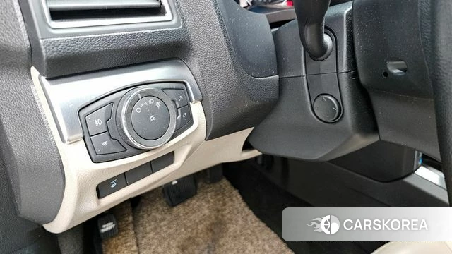 Ford Explorer 2018 Белый из Кореи, фото 5