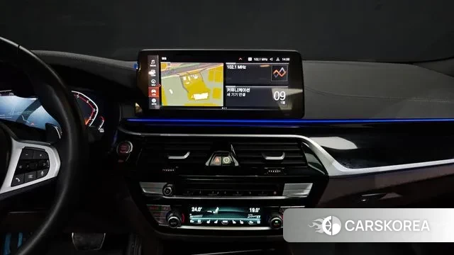 BMW 5 Series (G30) 2023 Серый из Кореи, фото 5