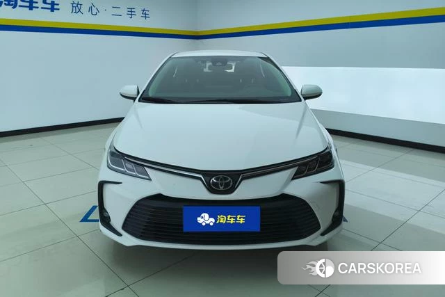 Toyota Corolla 2021 Белый из Китая, фото 5
