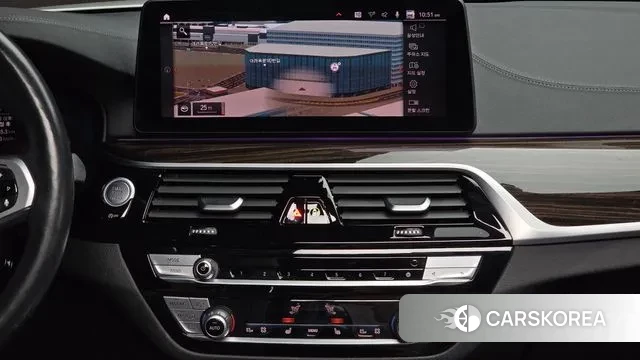 BMW 5 Series (G30) 2021 Белый из Кореи, фото 5