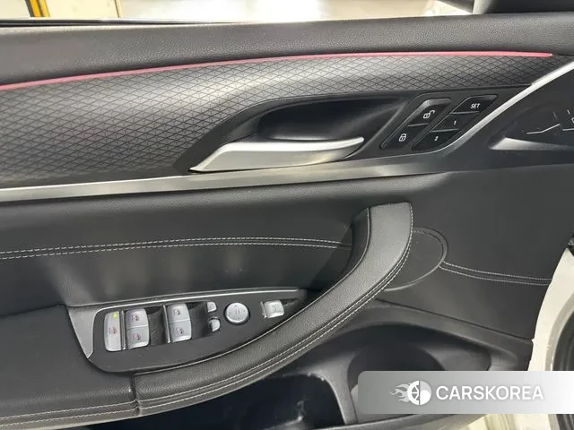 BMW X4 (G02) 2023 Белый из Кореи, фото 5