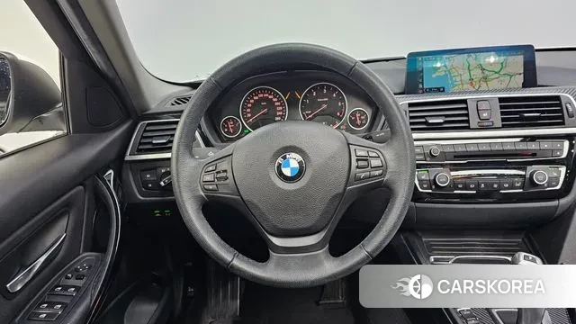 BMW 3 Series (F30) 2018 Белый из Кореи, фото 5