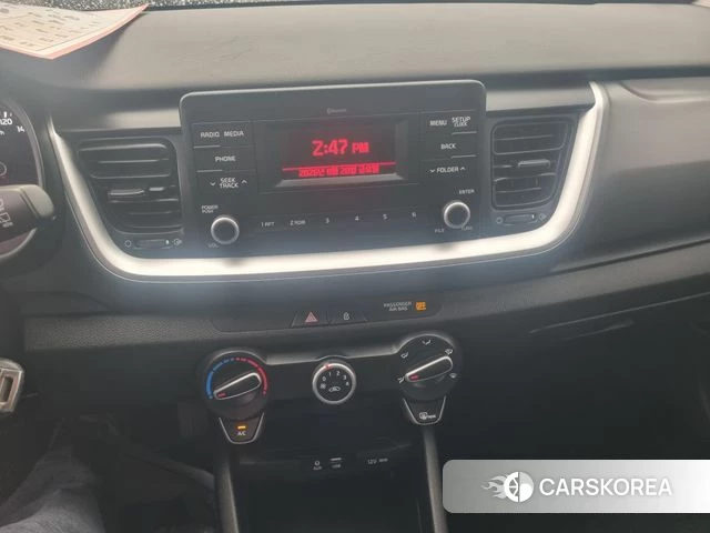 Kia Stonic 2018 Белый из Кореи, фото 5