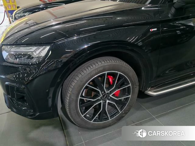Audi Q5L 2024 Черный из Китая, фото 5