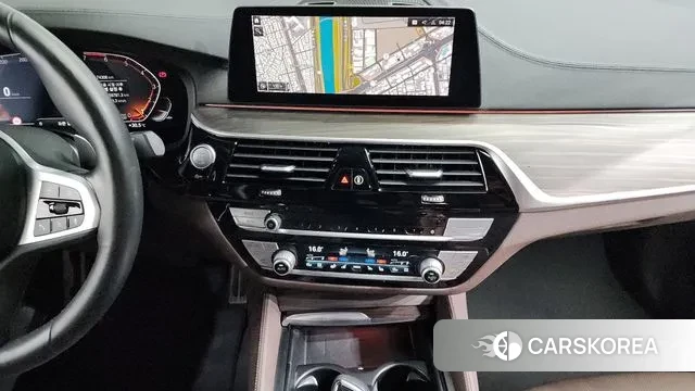 BMW 5 Series (G30) 2019 Синий из Кореи, фото 5