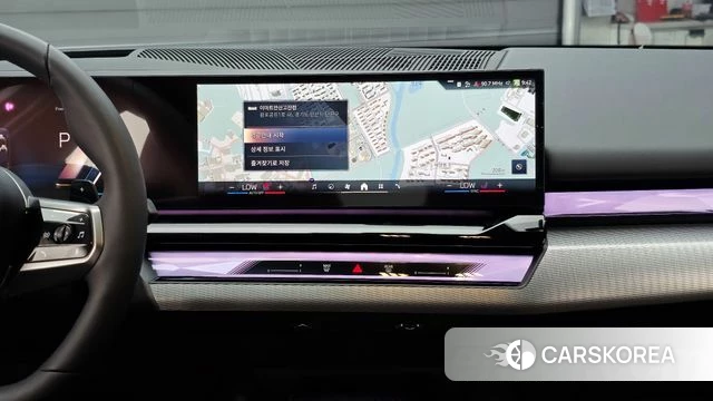 BMW 5 Series (G60) 2025 Серый из Кореи, фото 5