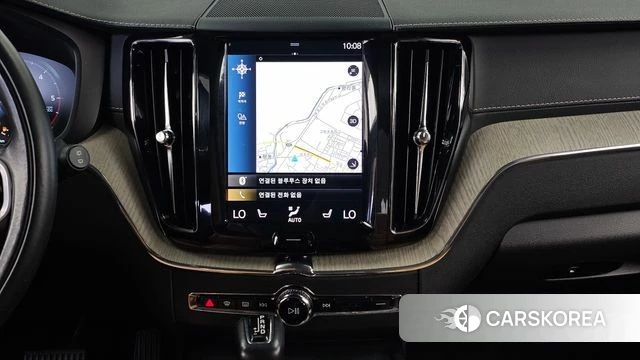 Volvo XC60 second Generation 2018 Белый из Кореи, фото 5
