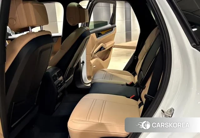 Porsche Cayenne (PO536) 2024 Белый из Кореи, фото 5