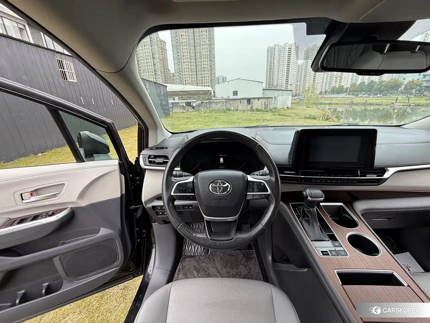 Toyota Sienna 2022 Черный из Китая, фото 5
