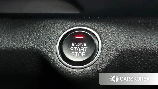 Kia Stonic 2018 Серый из Кореи, фото 5