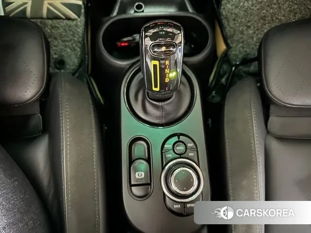 Mini Cooper Electric 2022 Черный из Кореи, фото 5