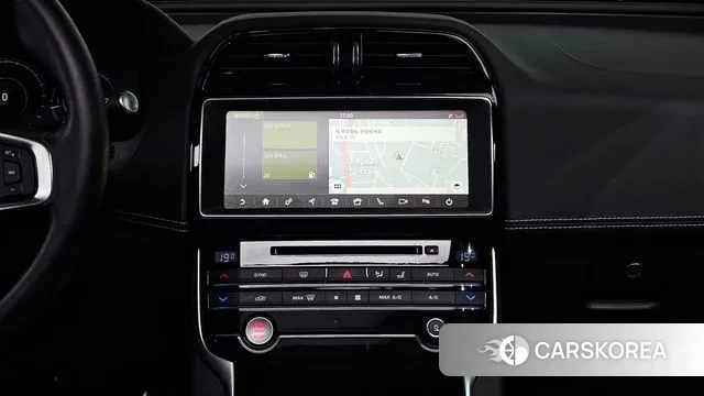 Jaguar XE 2019 Красный из Кореи, фото 5