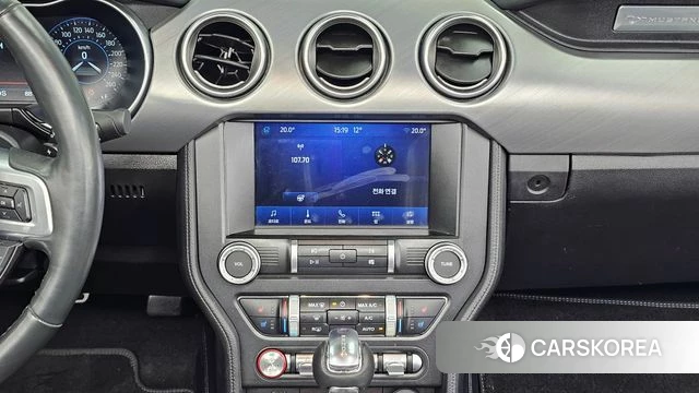 Ford Mustang 2023 Черный из Кореи, фото 5