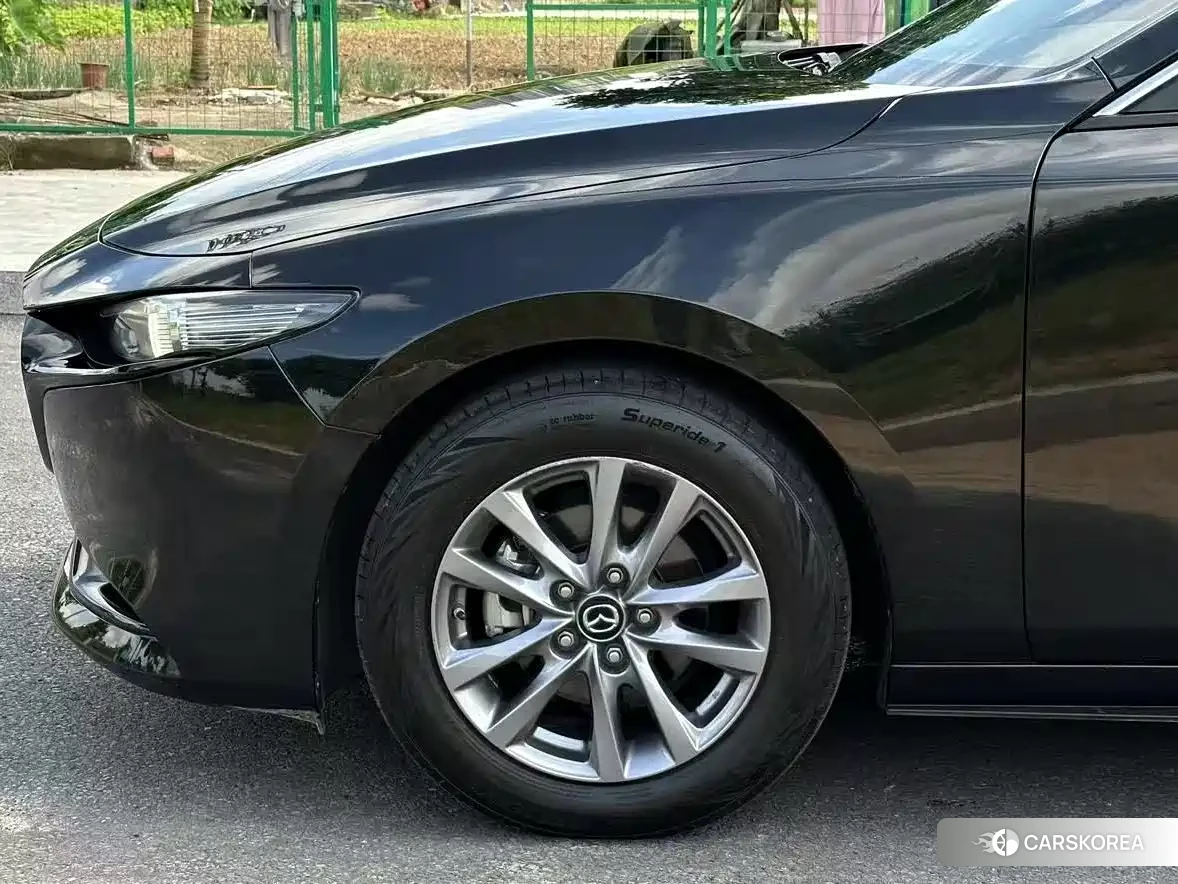 Mazda 3 2022 Черный из Китая, фото 5