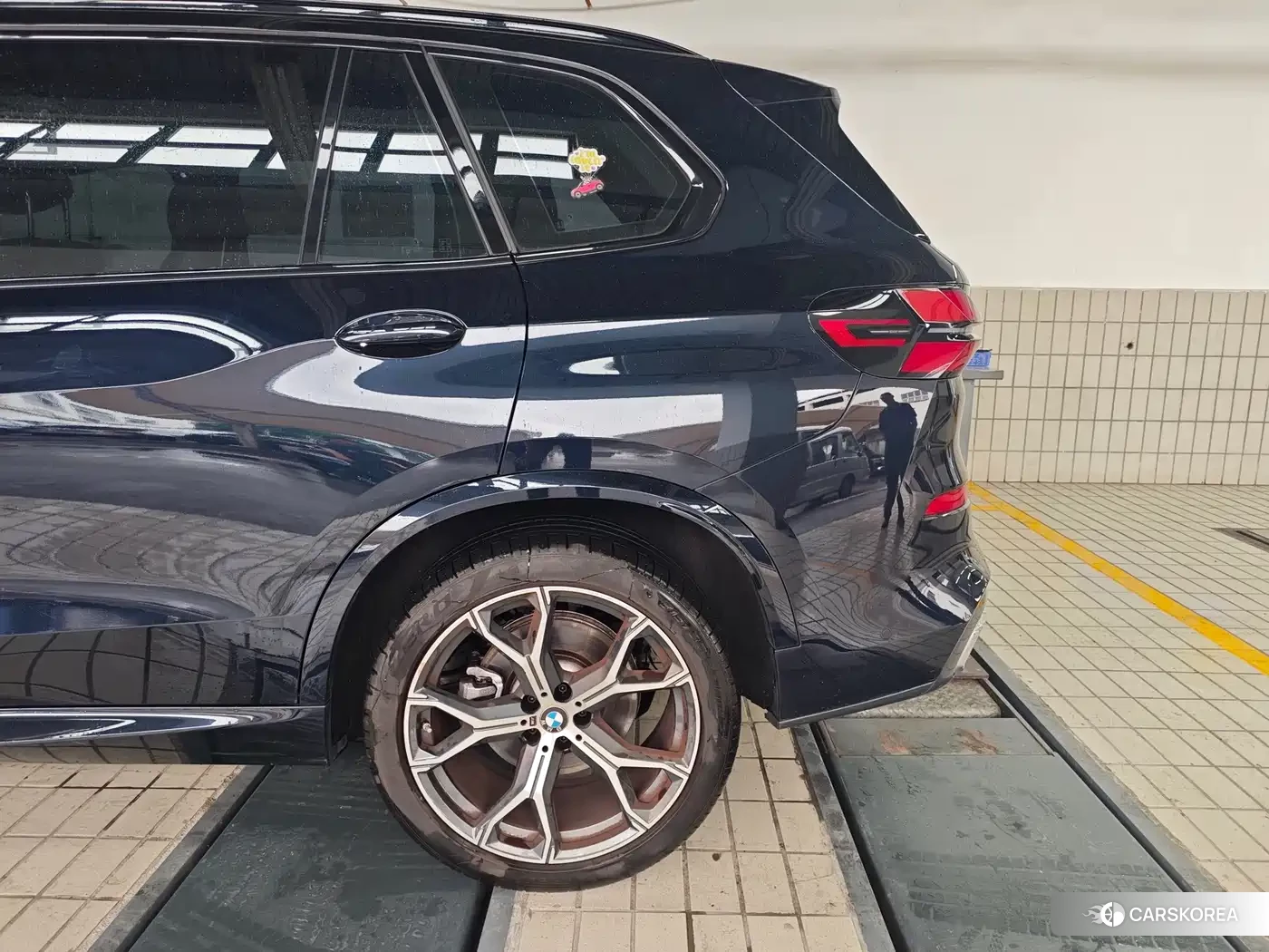 BMW X5 2024 Silver/gray из Китая, фото 5