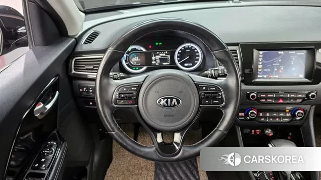 Kia Niro 2018 Черный из Кореи, фото 5