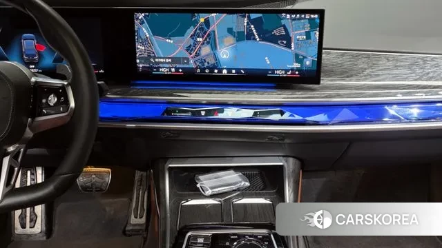 BMW 7 Series (G70) 2023 Черный из Кореи, фото 5