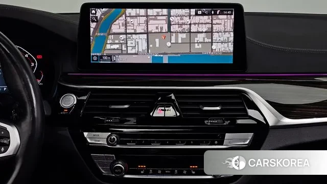 BMW 5 Series (G30) 2022 Белый из Кореи, фото 5