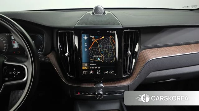 Volvo XC60 second Generation 2021 Серый из Кореи, фото 5