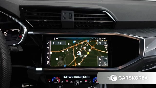 Audi Q3 (F3) 2023 Синий из Кореи, фото 5