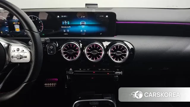 Mercedes-Benz A-Class W177 2023 Белый из Кореи, фото 5