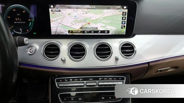 Mercedes-Benz E-Class W213 2020 Белый из Кореи, фото 5