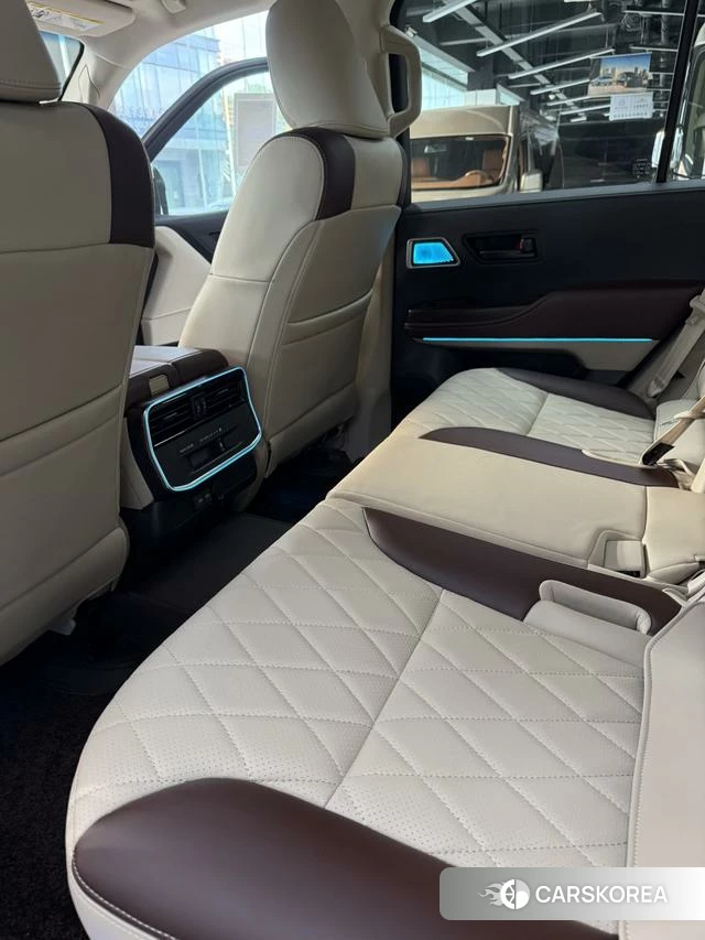 Toyota Land Cruiser (imported) 2025 Белый из Китая, фото 5