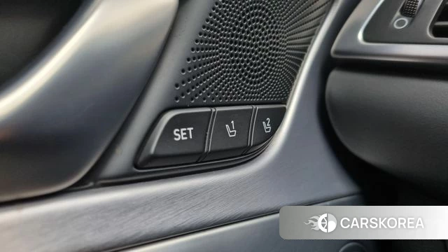 Genesis G70 2019 Красный из Кореи, фото 5