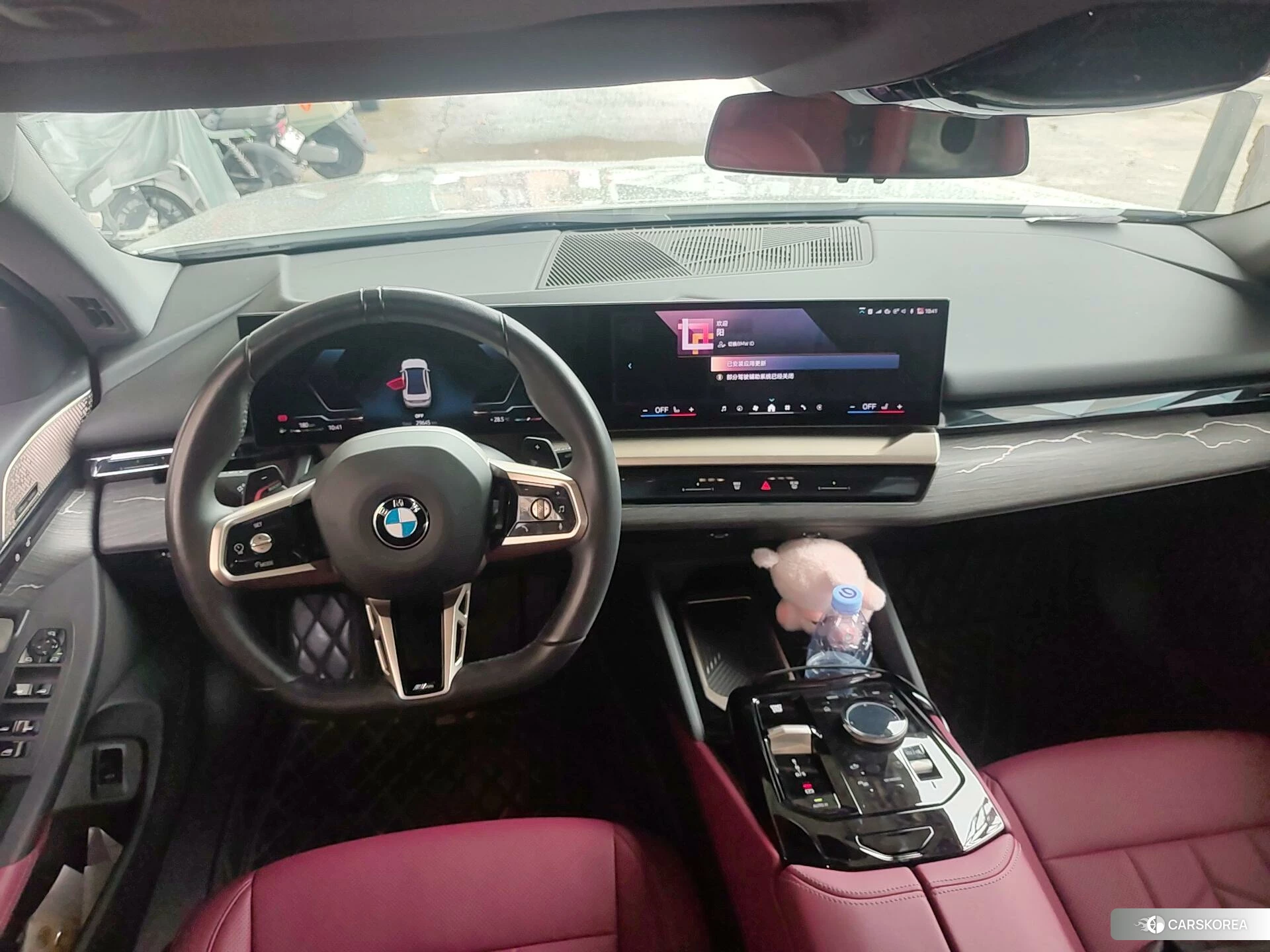 BMW 5 series 2024 Белый из Китая, фото 5