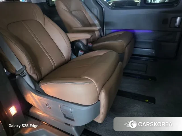 Hyundai Staria 2025 Белый из Кореи, фото 5