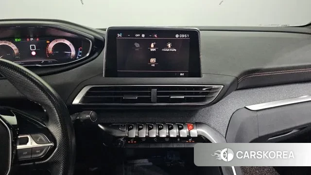 Peugeot 3008 second generation 2019 Белый из Кореи, фото 5