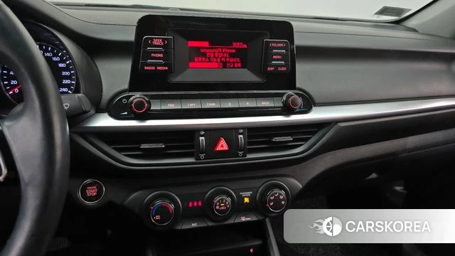 Kia The New K3 2nd generation 2022 Белый из Кореи, фото 5
