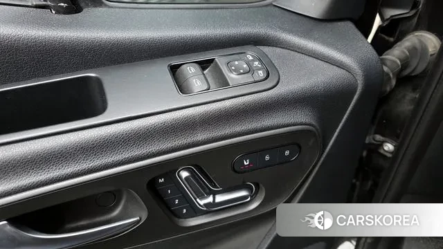 Mercedes-Benz Sprinter 2023 Черный из Кореи, фото 5