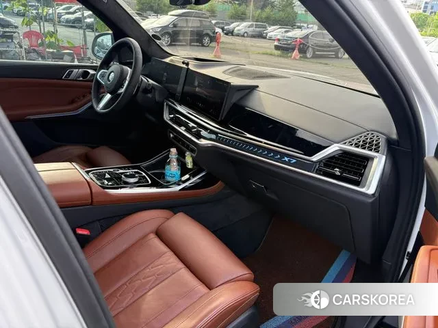 BMW X7 (G07) 2024 Белый из Кореи, фото 5