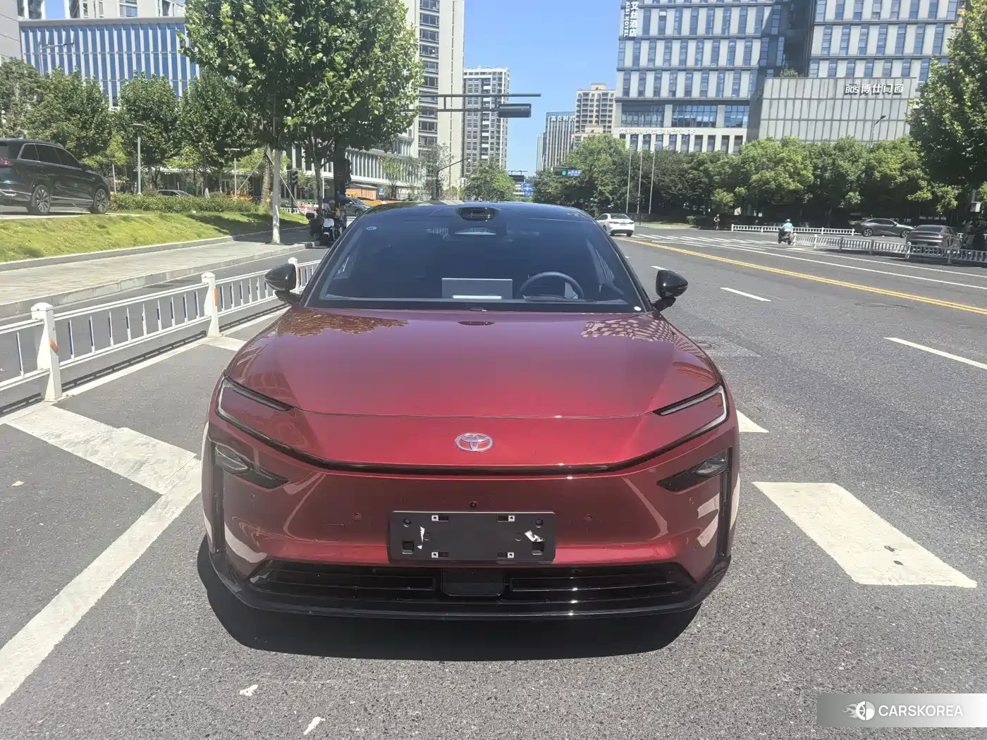 Toyota Platinum Wisdom 7 2026 Red/purple из Китая, фото 5